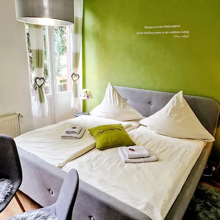 Im Gesundbrunnental 3*