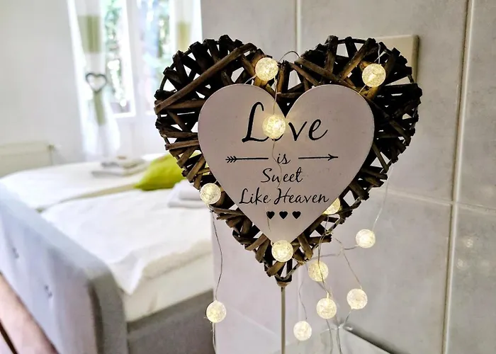 Im Gesundbrunnental Pensionat