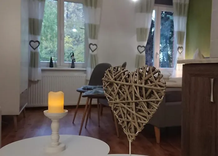 Im Gesundbrunnental Pensionat