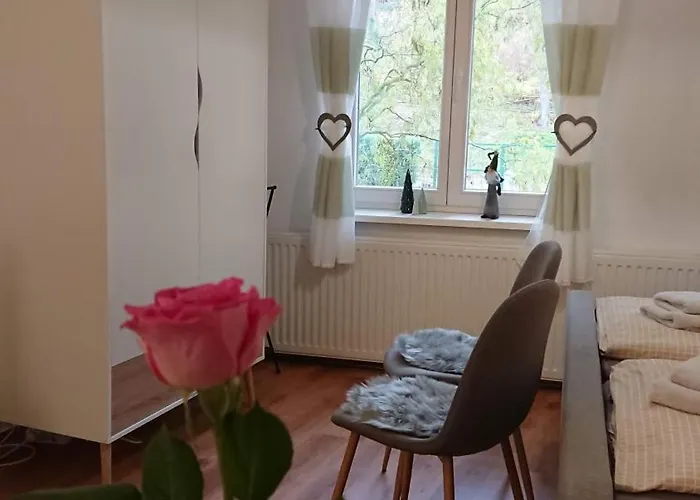 Im Gesundbrunnental Pensionat 3*